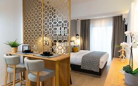 F & B Collection - Seaview Minilux